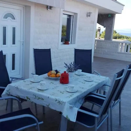 Marko Insel Brac Apartment *