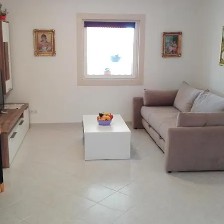 Marko Insel Brac Apartment Sutivan