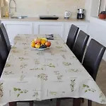 Marko Insel Brac Apartamento *